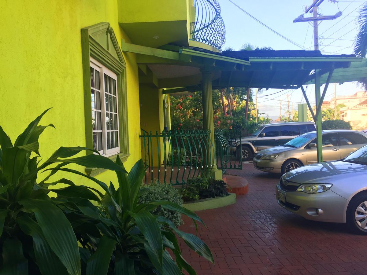 Yaad Hostel Montego Bay Kültér fotó