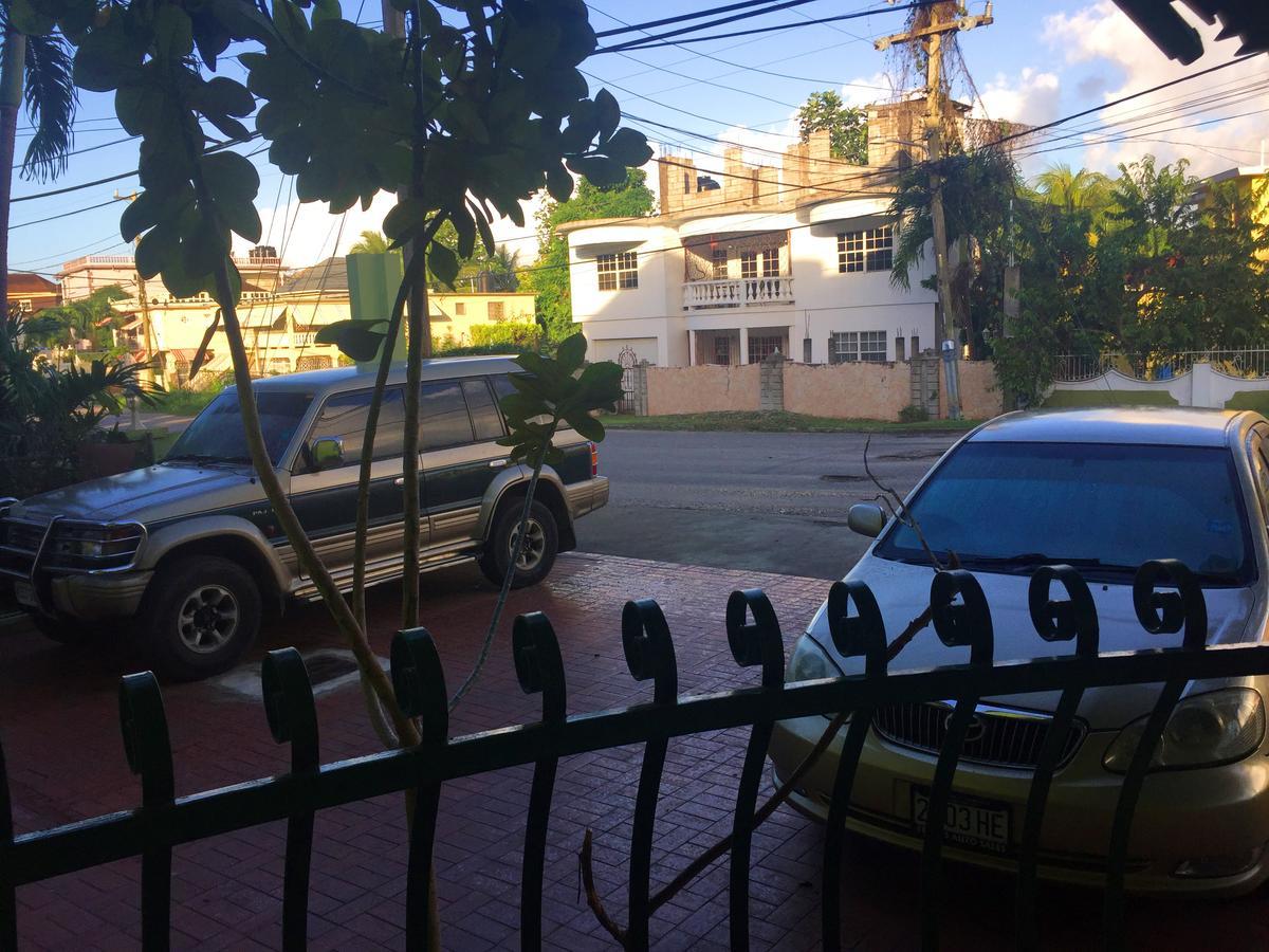 Yaad Hostel Montego Bay Kültér fotó