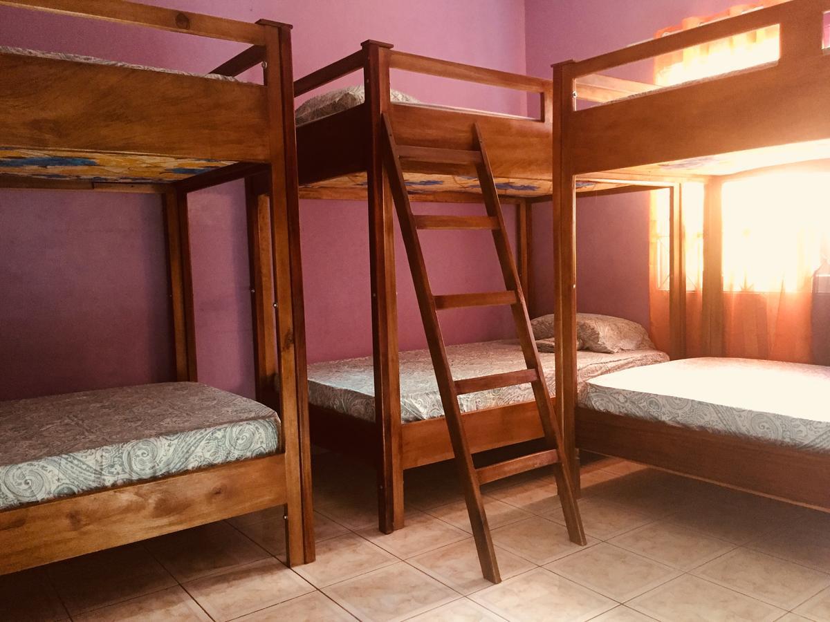 Yaad Hostel Montego Bay Kültér fotó