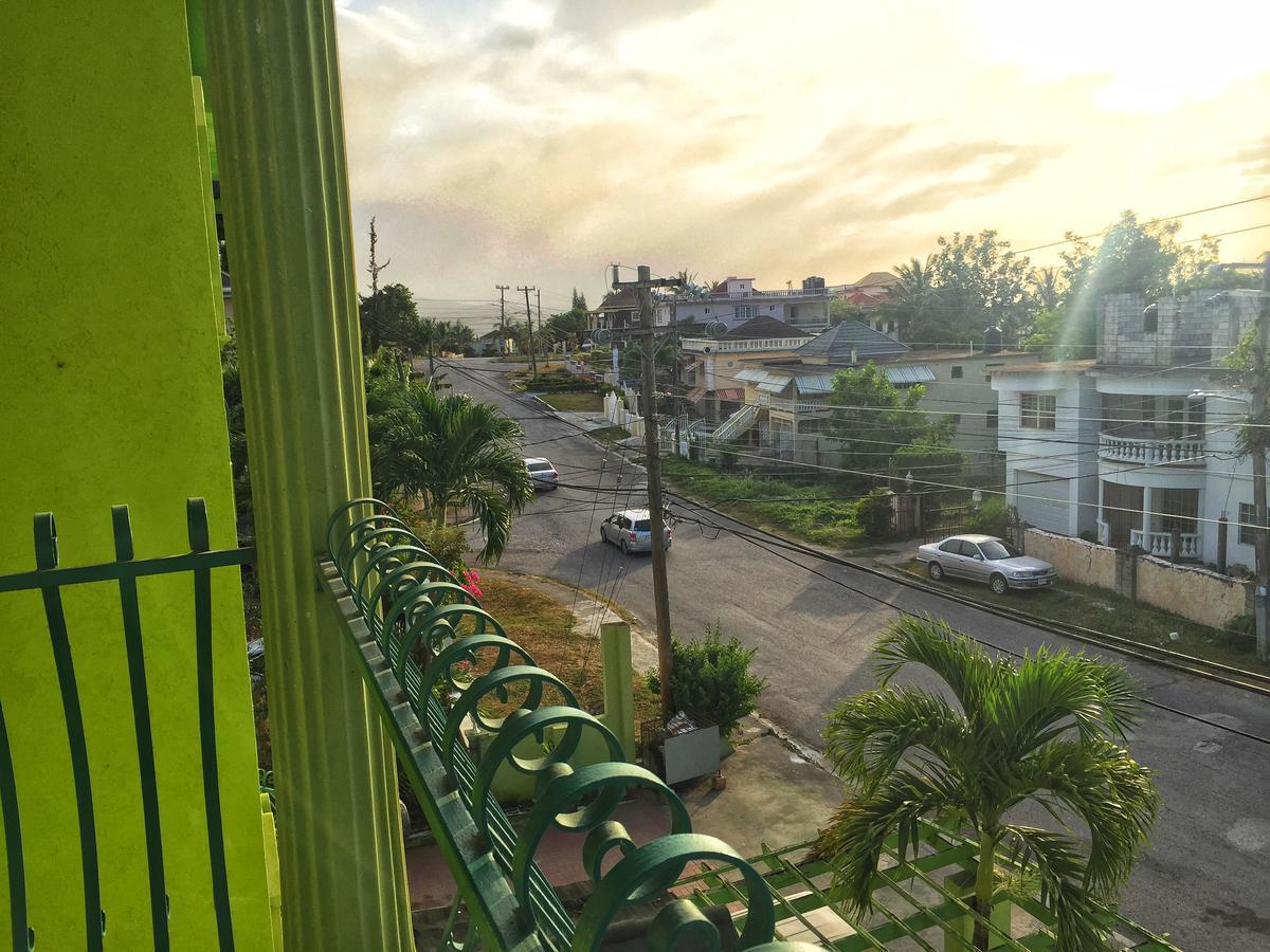 Yaad Hostel Montego Bay Kültér fotó
