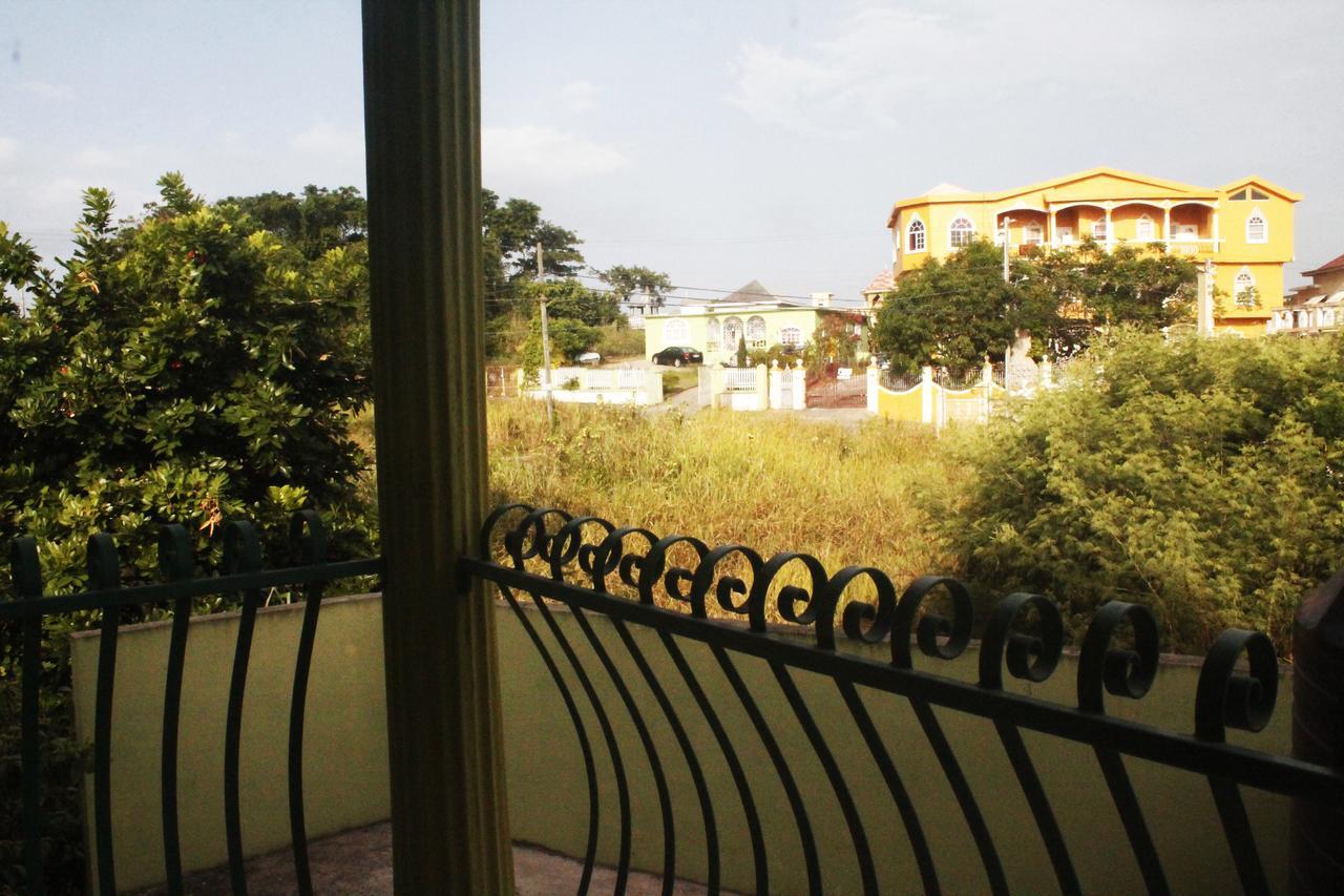Yaad Hostel Montego Bay Kültér fotó