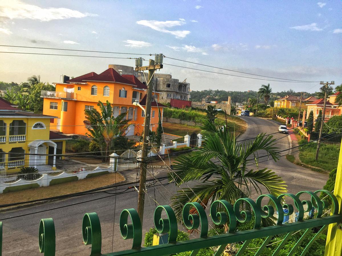 Yaad Hostel Montego Bay Kültér fotó