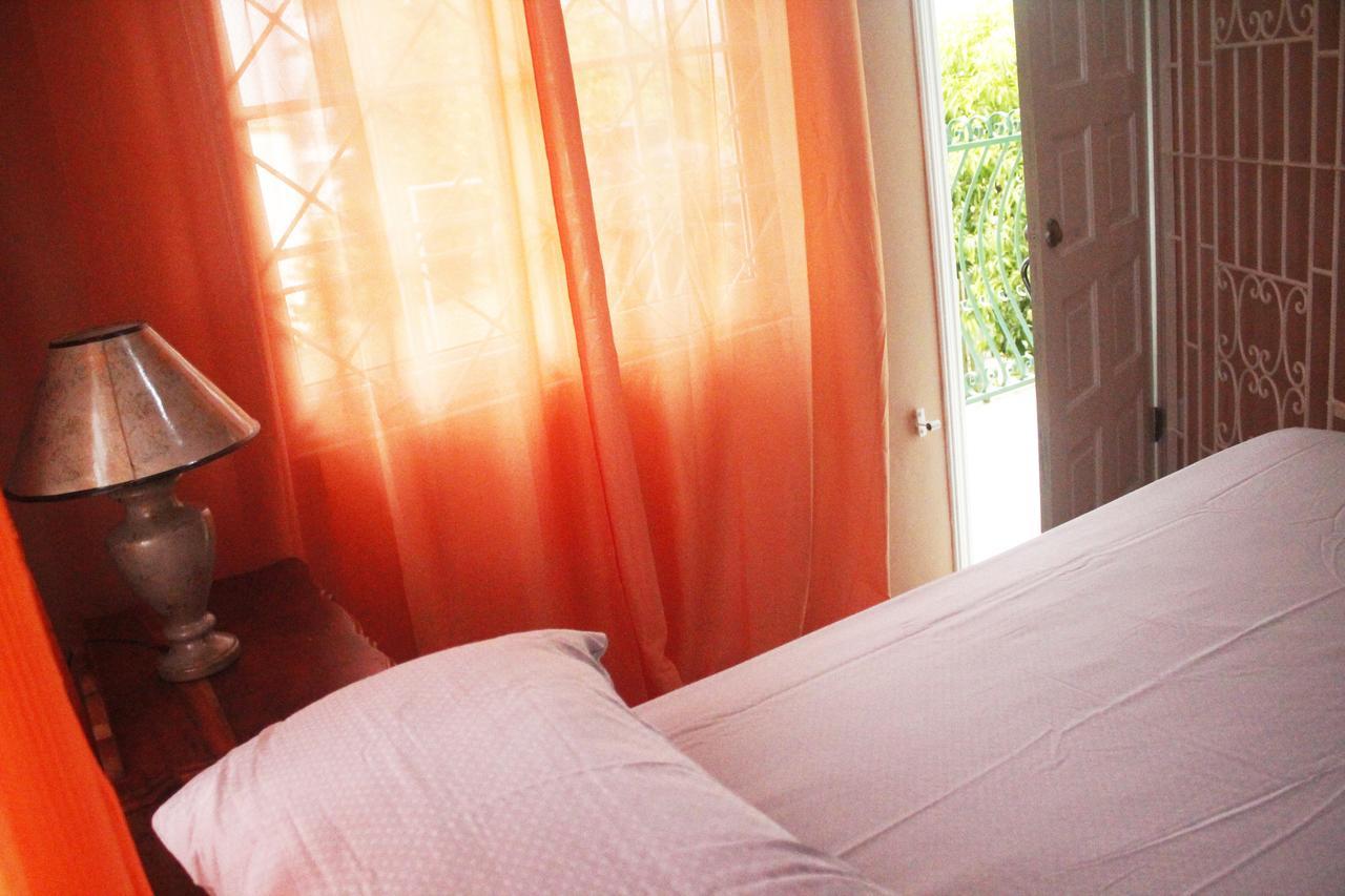 Yaad Hostel Montego Bay Kültér fotó