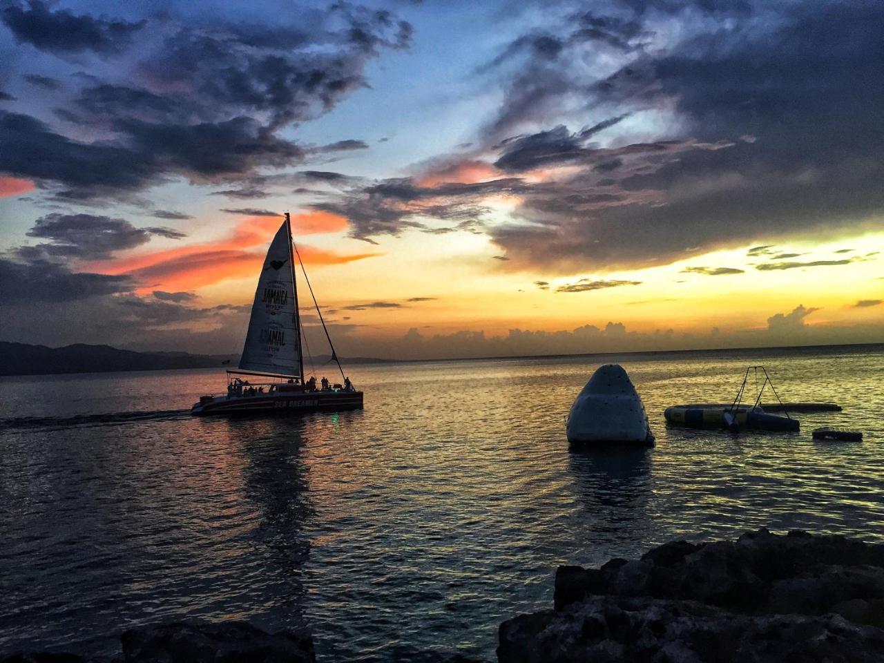 Yaad Hostel Montego Bay Kültér fotó