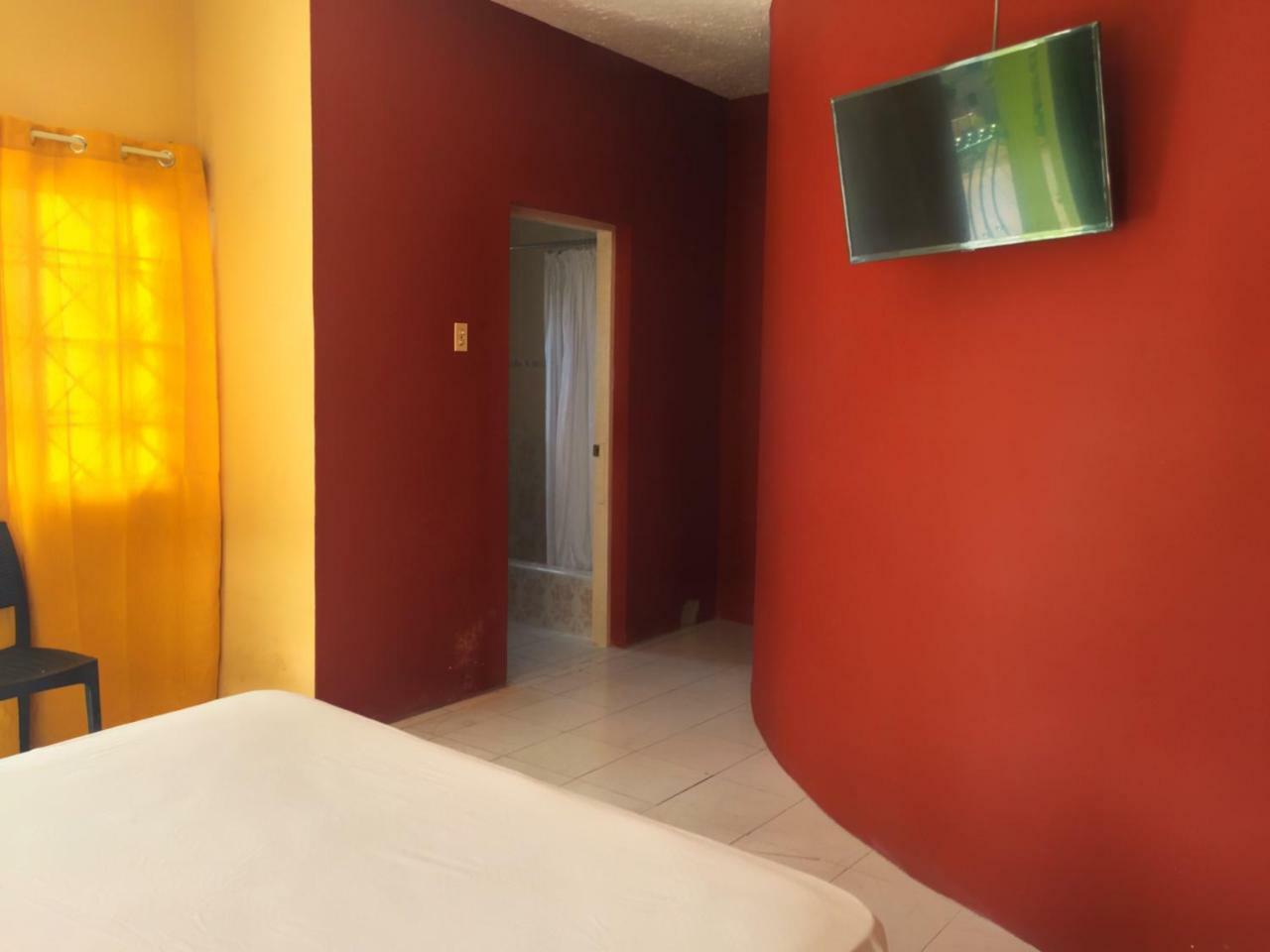 Yaad Hostel Montego Bay Kültér fotó